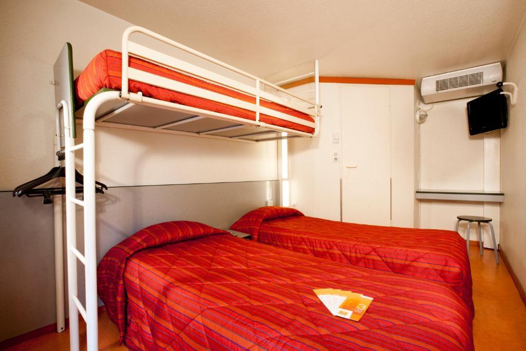 Premiere Classe Lyon Est Aeroport Saint Exupery Saint-Laurent-de-Mure Quarto foto