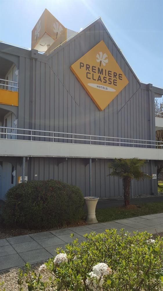 Premiere Classe Lyon Est Aeroport Saint Exupery Saint-Laurent-de-Mure Exterior foto