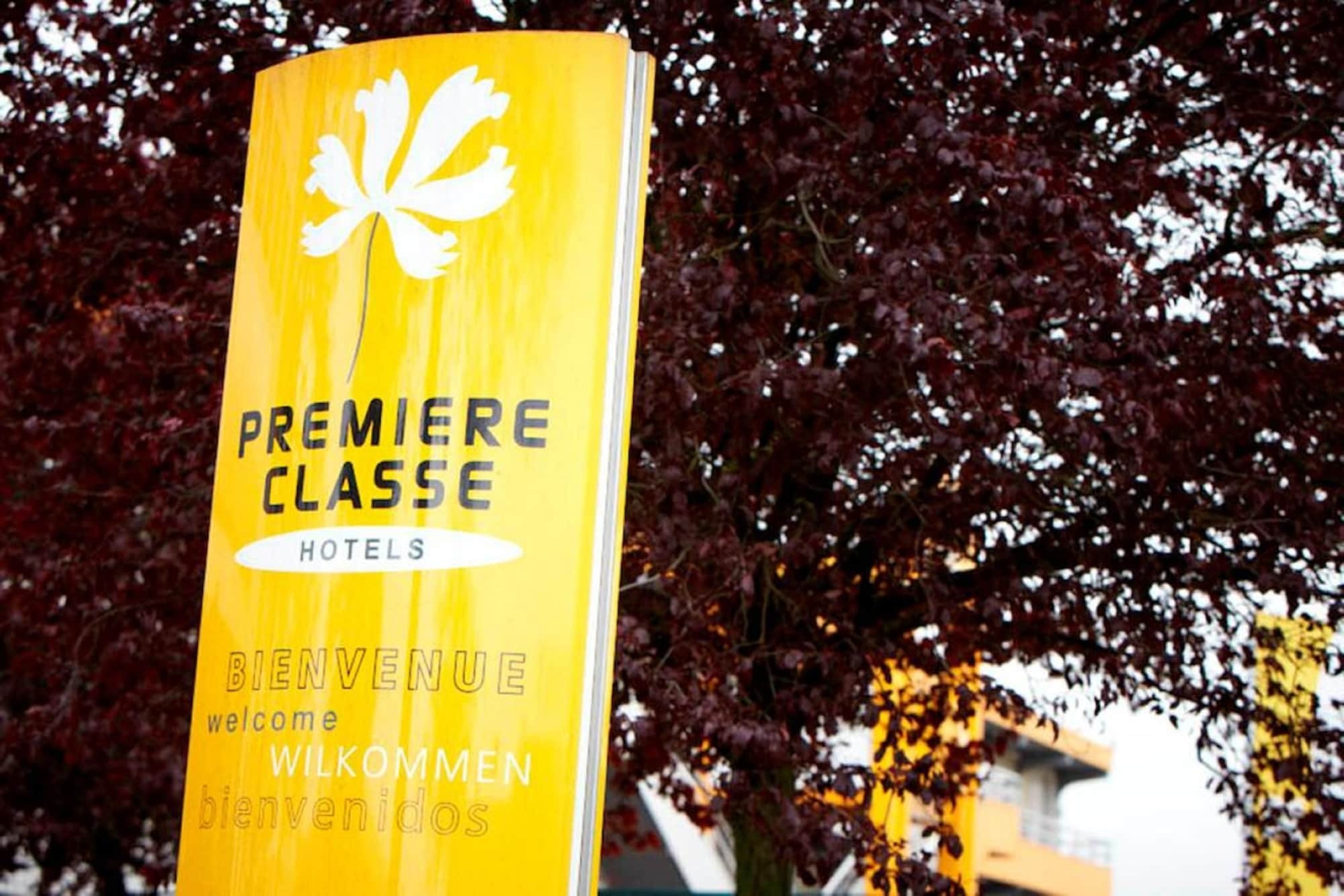 Premiere Classe Lyon Est Aeroport Saint Exupery Saint-Laurent-de-Mure Exterior foto